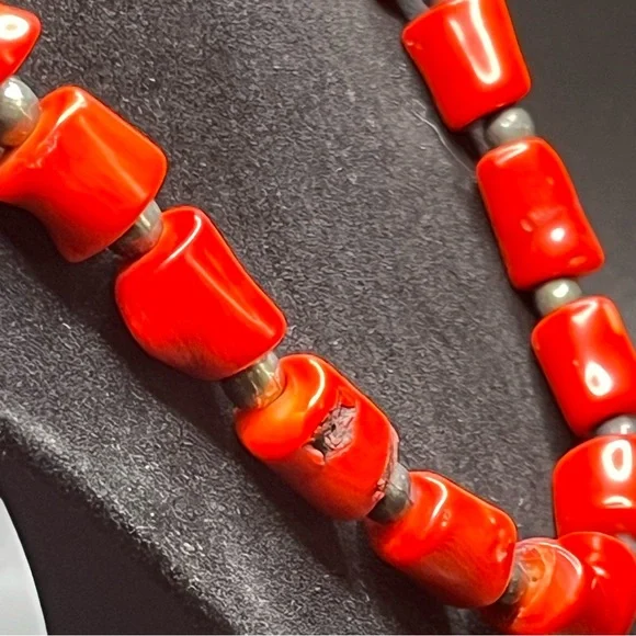 Vintage Chunky Red Bead Necklace | natural stone Tribal Style | Silver Tone - Picture 5 of 10